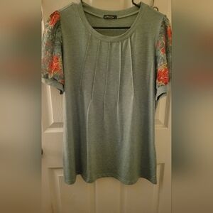 Floral Accent Short Sleeve Top